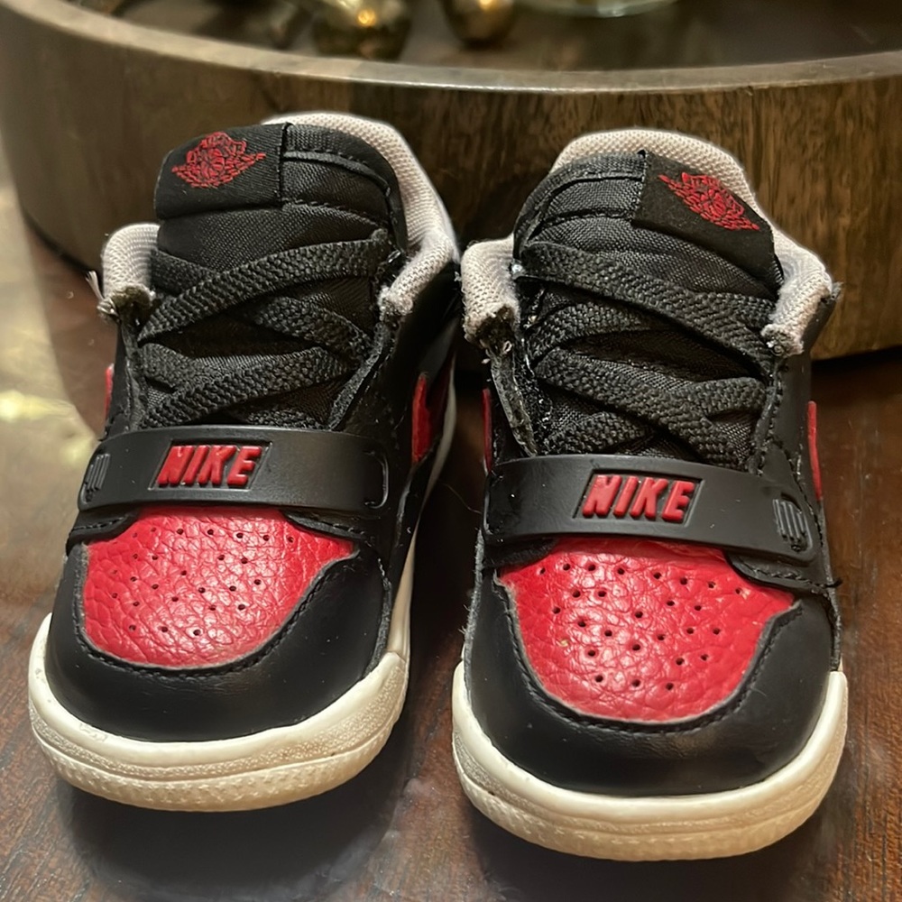 Jordan Low Bred Cement size 5c